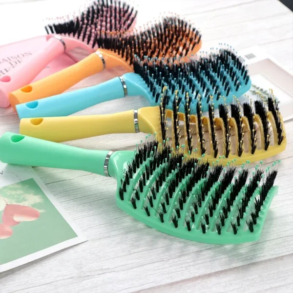 Brosse démélante super pratique pour cheveux