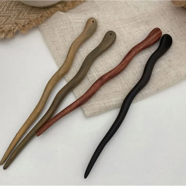 Baguette en bois verni pour cheveux style chinois